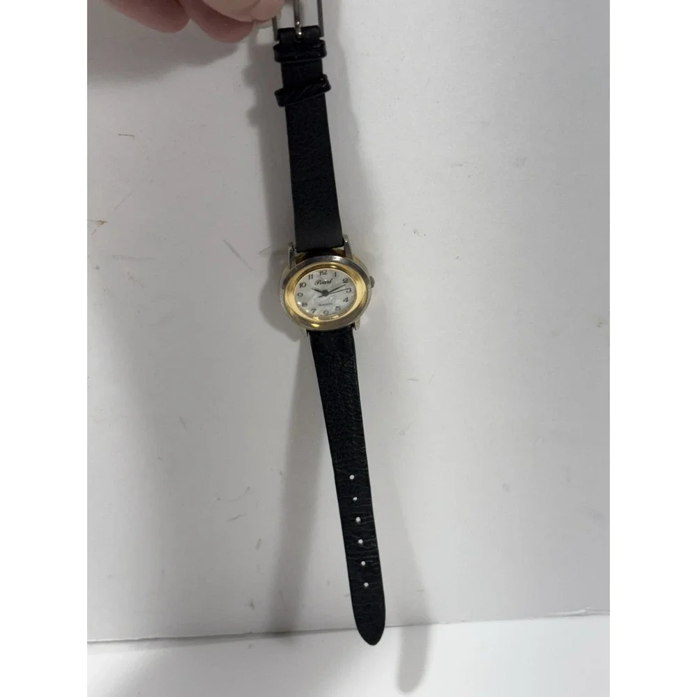 Pearl Quartz‎ Lady Wristwatch Thailand Movt Leather Black Band  Watch NO Battery